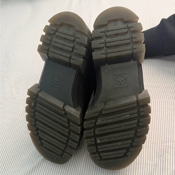 Dr. Martens platform chelsea boots - Picture 4 of 4